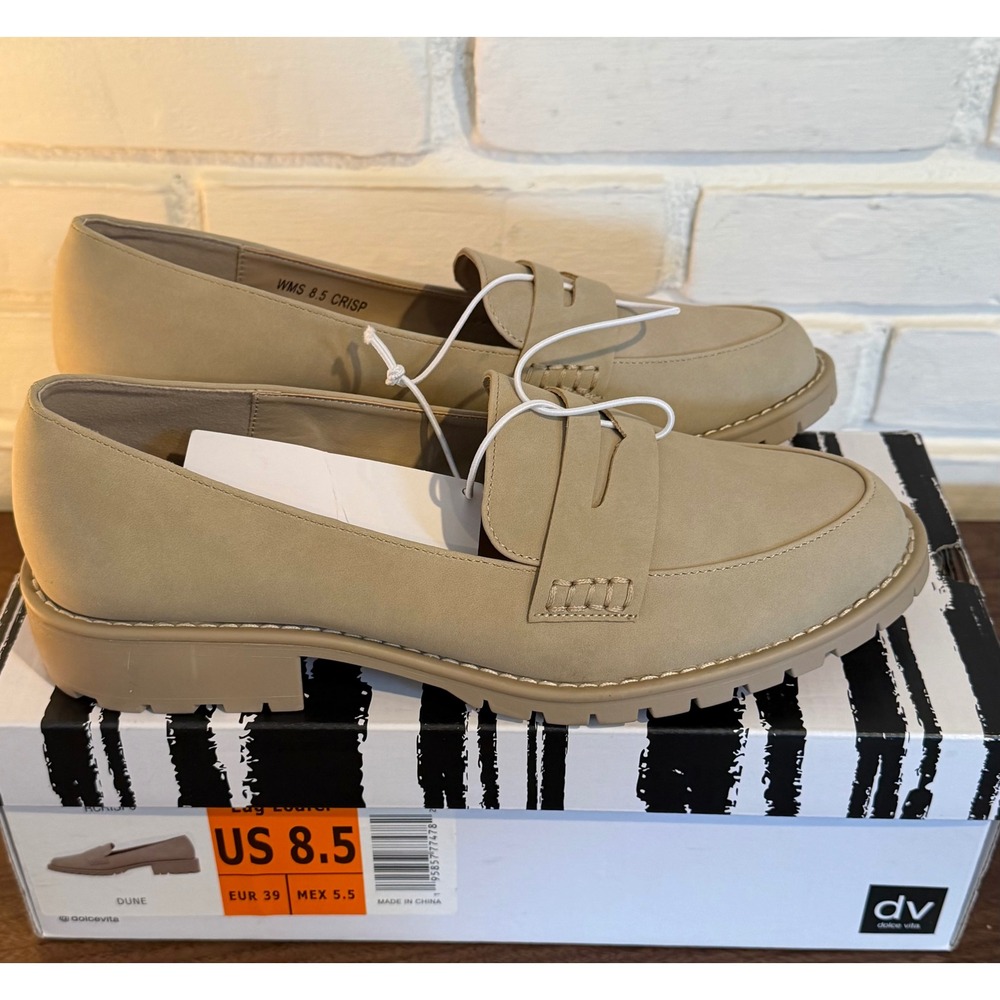 DV Dolce Vita Crisp Lug Loafers Dune Beige Tan Penny Shoes •8.5• Dark Academia